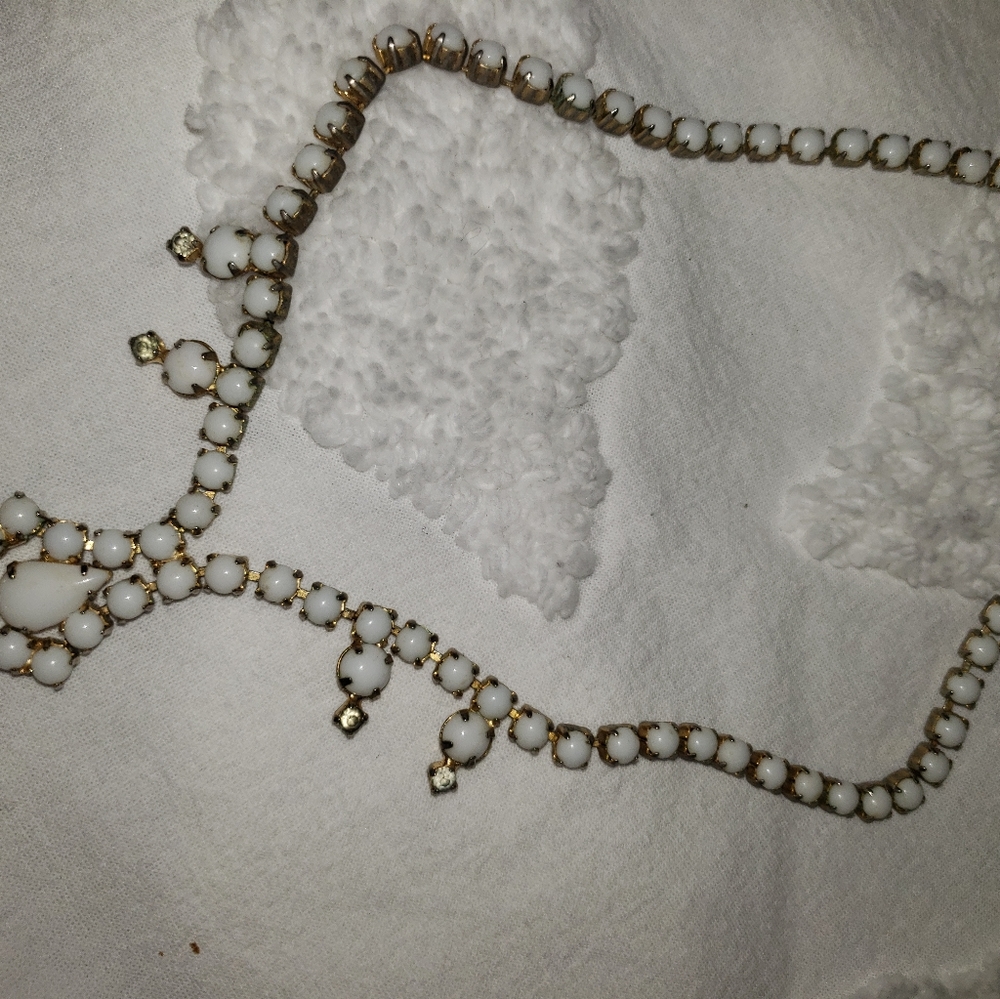 Vintage milk glass neclace Continental